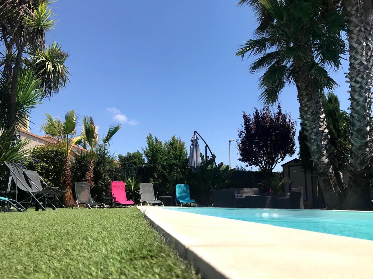 Gite De Larmonys Gigean Buitenkant foto